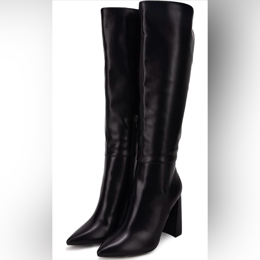 Women's Black Knee-High Leather Boots